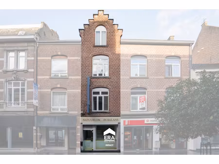 commercieel te koop in maaseik met 2 slaapkamers