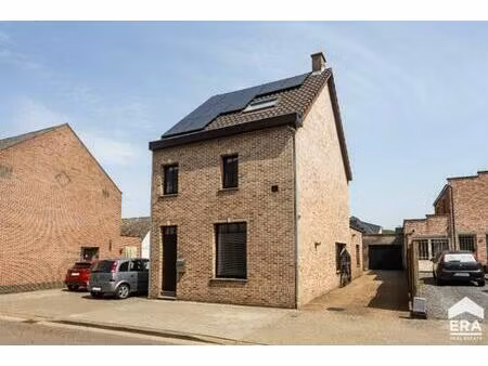 huis te koop in nieuwerkerken