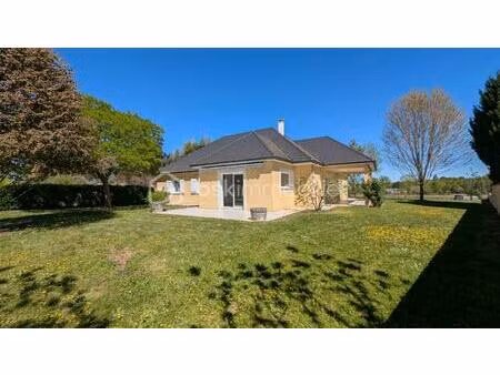 maison contemporaine de 147 m² à lucgarier