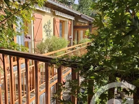 maison 3 pièces 222 m²