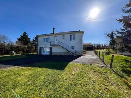 vente maison 4 pièces 65 m² terres-de-haute-charente (16270)