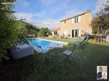 maison de prestige de 105 m2 en vente solliès-ville  provence-alpes-côte d'azur