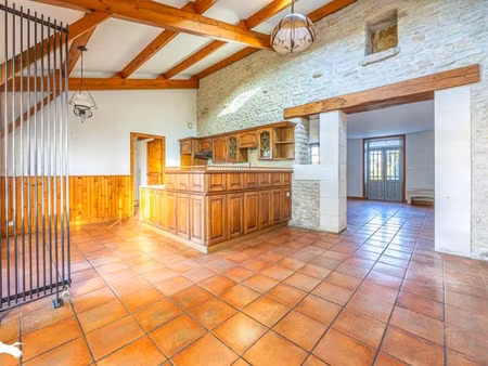 vente maison 6 pièces 161 m² à muron (17430)  244 900 €