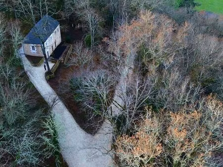 maison en pierre entièrement rénovée sans vis-à-vis