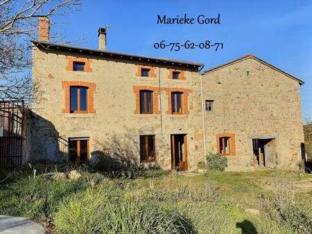 boisset 43500 belle ferme à rénover de 124 m² habitable avec grange et écurie terrain 1400