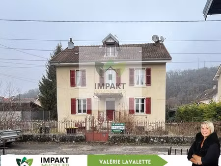 maison à fort potentiel  quartier calme et vue dégagée