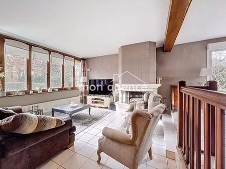 maison de prestige de 155 m2 en vente franqueville-saint-pierre  normandie