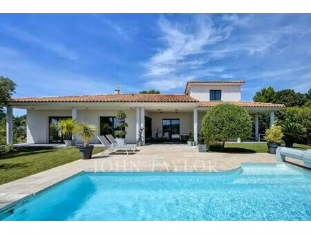 maison de 9 pièces de luxe en vente à ventabren  france