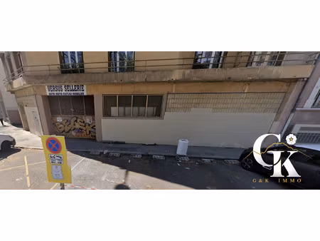 local commercial 120 m2