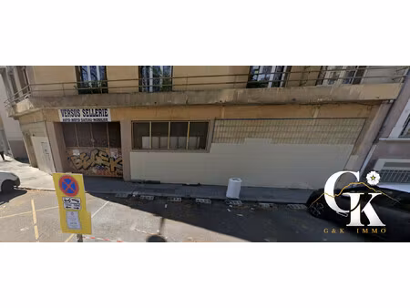 local commercial 130 m2