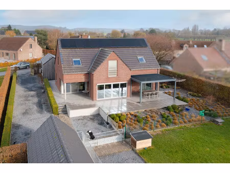 huis te koop in mont-de-l'enclus met 3 slaapkamers