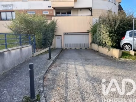 vente parking undefined m²