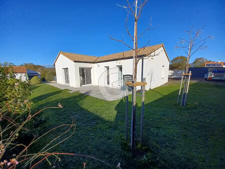 location maison 4 pièces 91m²