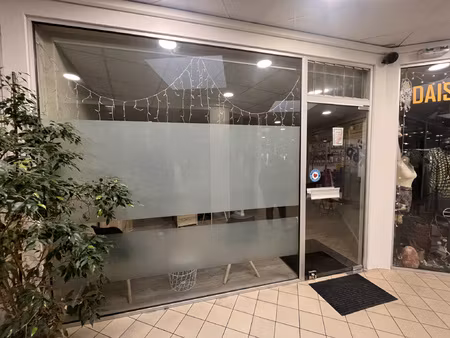 location local commercial 25m² sable sur sarthe 72300