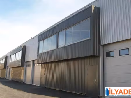 mixte activite/bureau a louer