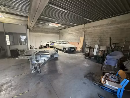 mixte activites-bureaux a louer