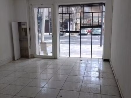 location local commercial 30m2 perpignan 66000 - 600 € - surface privée