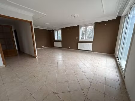 vente maison 6 pièces 140 m² arinthod (39240)