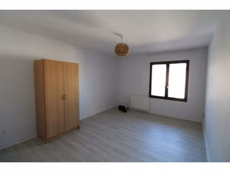location appartement 1 pièce 22 m² à agen (47000)