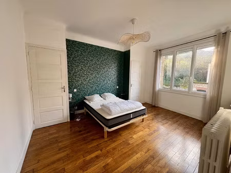 vente appartement 4 pièces 85 m² figeac (46100)