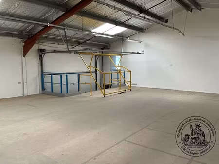 location boutique 21 pièces