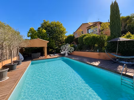 vente villa 6 pièces 174.5 m² à sanary-sur-mer (83110)  840 000 €