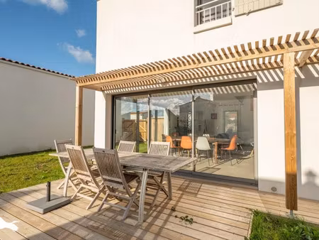 vente maison 6 pièces 113 m² à saint-denis-d'oléron (17650)  525 000 €