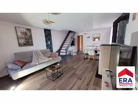 maison de caractère de 101 m² avec terrasse  piscine et atelier
