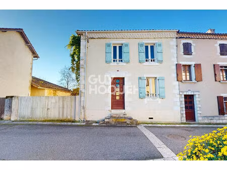 maison de bourg 80 m² pleine de potentiel avec extérieur