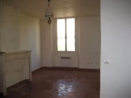 location appartement 1 pièce 38 m² à lorgues (83510)  480 €