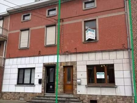 maison de ±145m² sur 3a86ca  2/3ch  elec aux normes jardin.