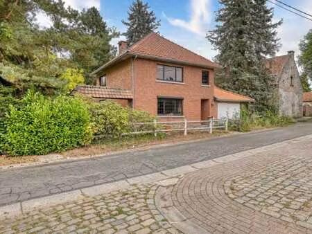 offre acceptee charmante maison à rénover à beauvechain