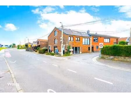 espace commercial situé sur un axe fréquenté !