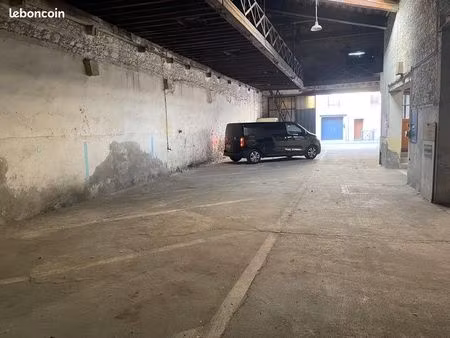 places de parking à louer