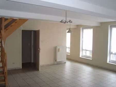 appartement 3ch. en duplex  en centre ville  possib. garage.