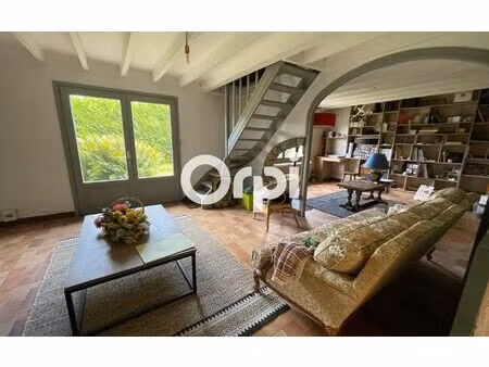 maison condette 239 m² t-7 à vendre  472 500 €