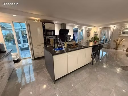 maison 6 pièces 170 m²