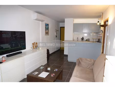 joli appt f2 avec balcon et parking