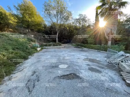 location terrain nice 06200