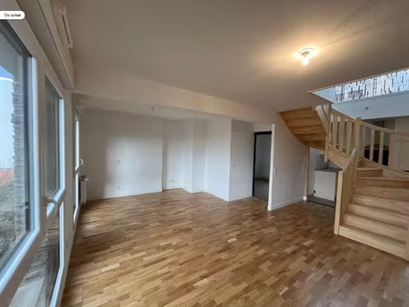 t3 proche de toutes commodités - 9745-855180
