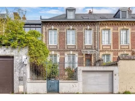 maison 6 pièces | 165m²