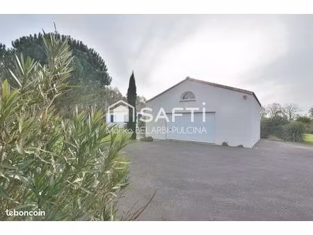 villa 5 pièces 160 m²