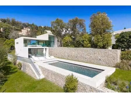 villa de luxe à louer au golfe-juan : 220m²