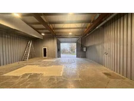 entrepôts polyvalents de 190 m² très bien situé !
