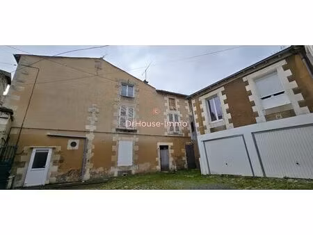 poitiers centre-ville : belle et rare opportunite - bel immeuble avec cours intérieure com