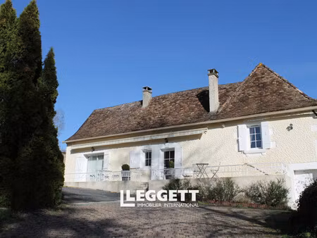 maison 8 pièce(s)  eyraud-crempse-maurens