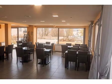 vente locaux professionnels 106 m² à saint-bonnet-de-mure (69720)  80 000 €