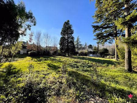 terrain à bâtir jonage le haut de 1024 m2  libre constructeur  proche commodités et grand 