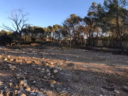 vente terrain 175 m² à rocbaron (83136)  85 000 €