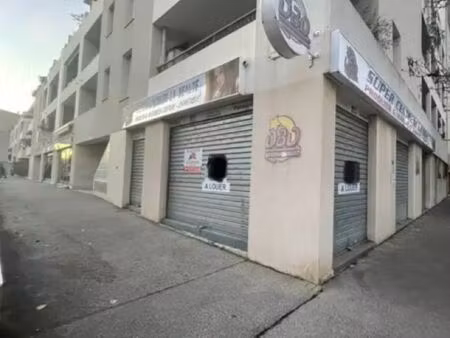 local commercial aubagne